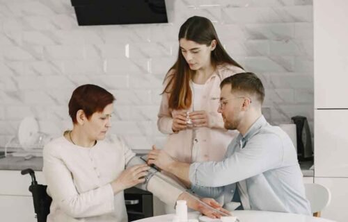 Questions Nurses Should Ask Before Choosing a DNP Family Nurse Practitioner Program