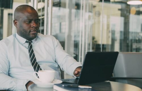 how-to-grow-your-business-while-building-leadershi-1