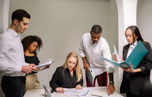 tips-to-build-a-team-that-supports-your-business-o-1